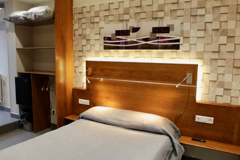 Hotel H�tel Des Pyr�n�es