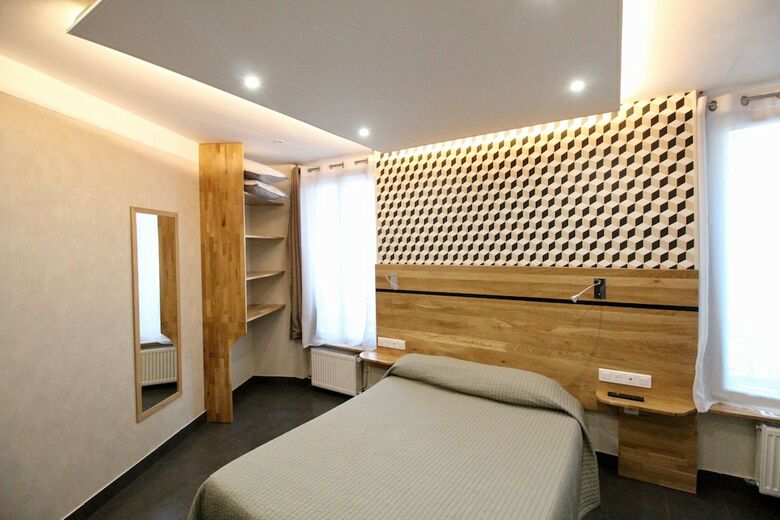 Hotel H�tel Des Pyr�n�es