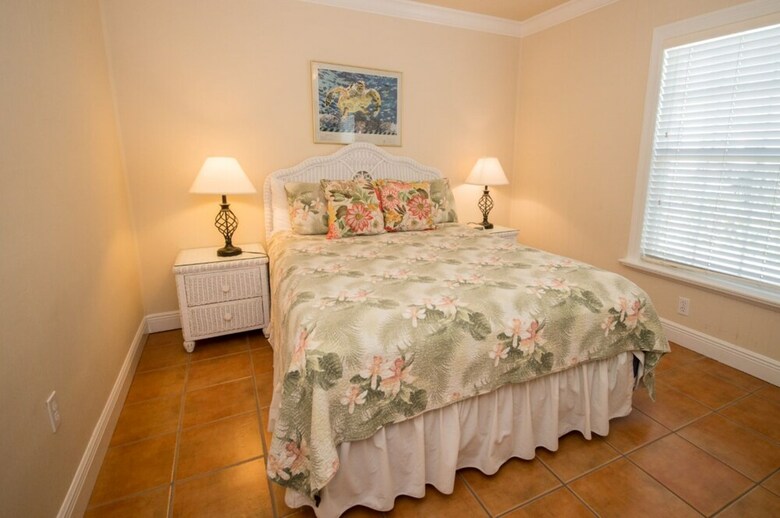 Tortuga Inn Beach Resort