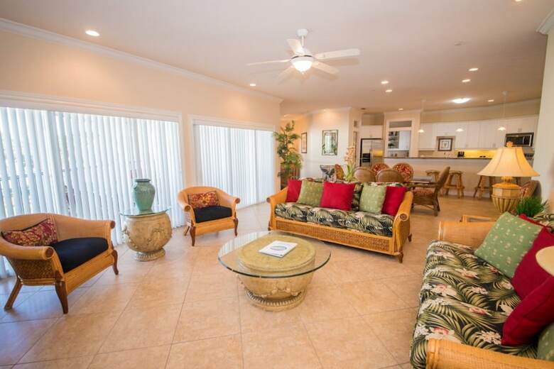 Tortuga Inn Beach Resort