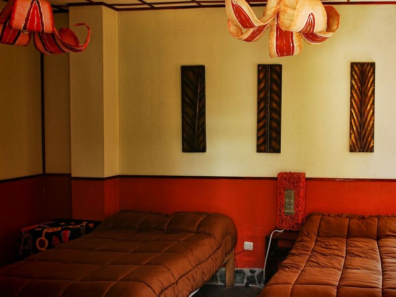 Hostal Pensi�n Santa Elena