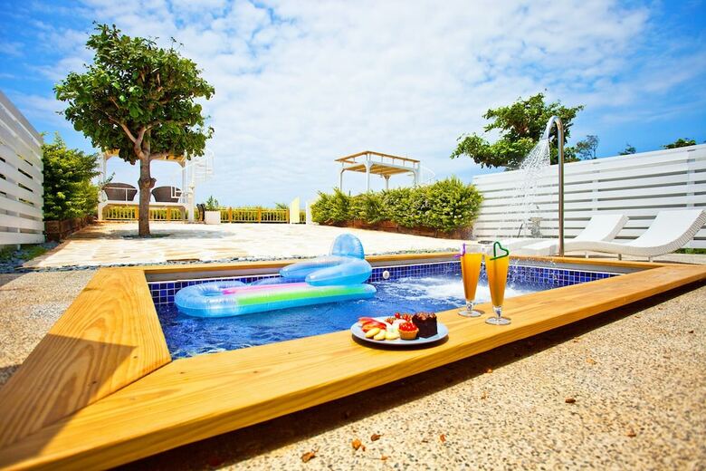 Bed & Breakfast Myocean Villa
