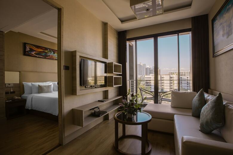 Hotel Adelphi Forty-nine
