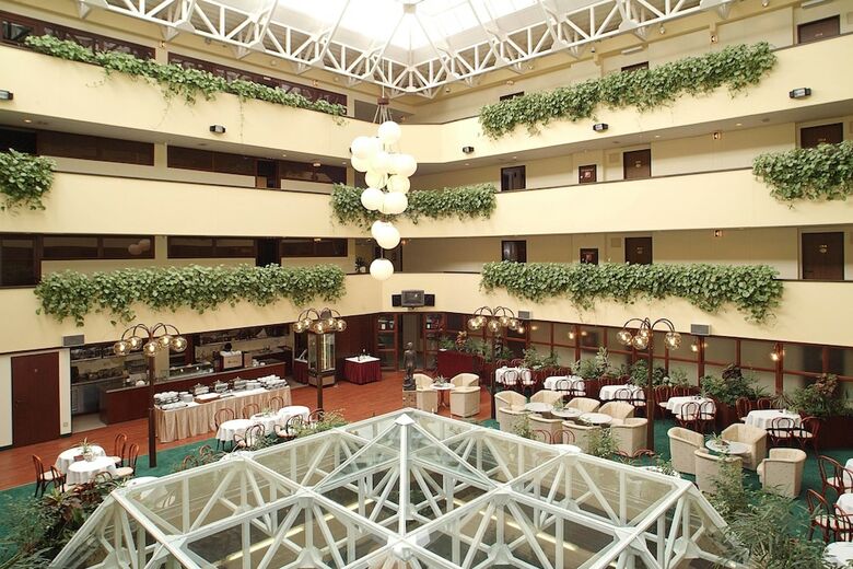 Hotel Ensana Thermal S�rv�r