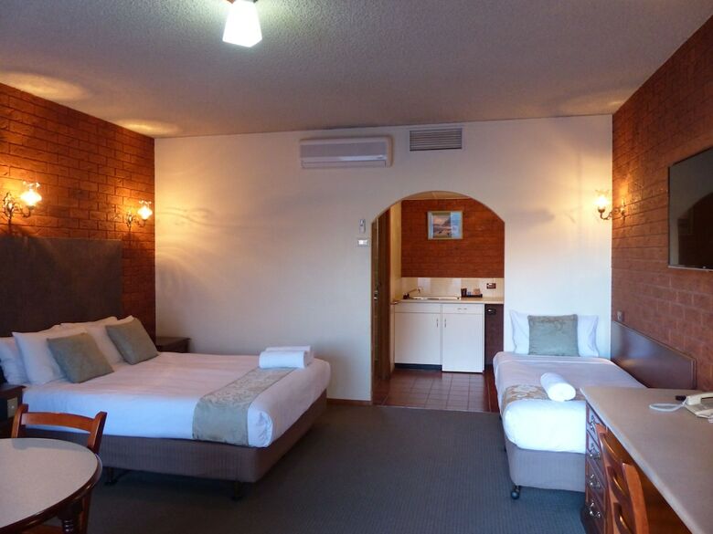 Meramie Motor Inn