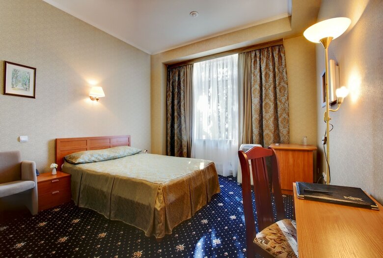 Guyot Business Boutique Hotel