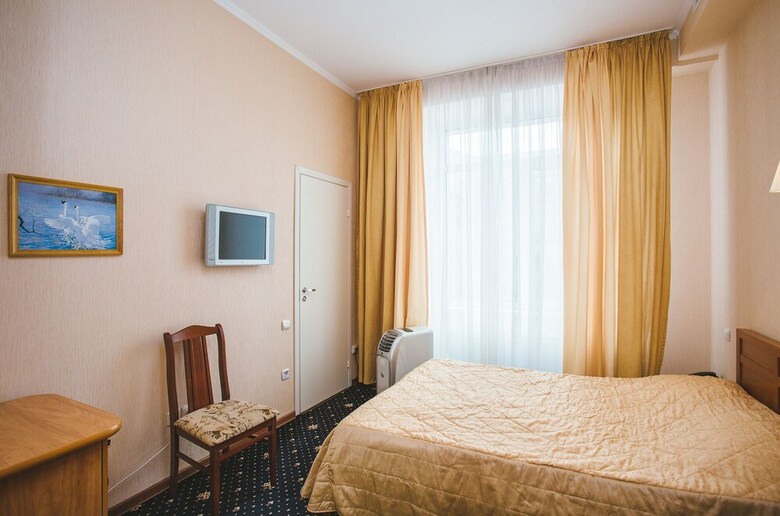 Guyot Business Boutique Hotel