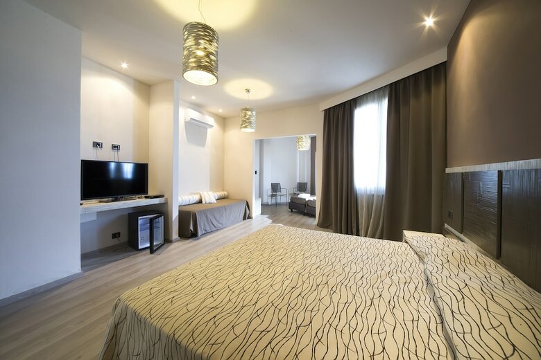 Hotel Tirreno