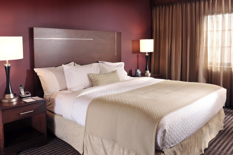 Embassy Suites Hotel Des Moines Downtown