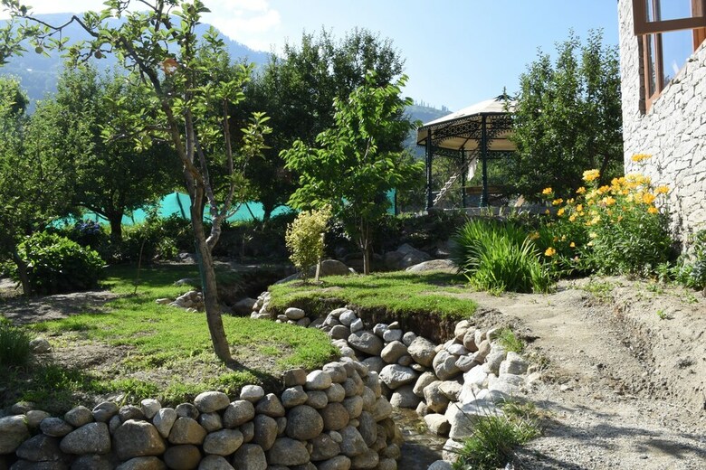 Hotel Urvashi's Retreat