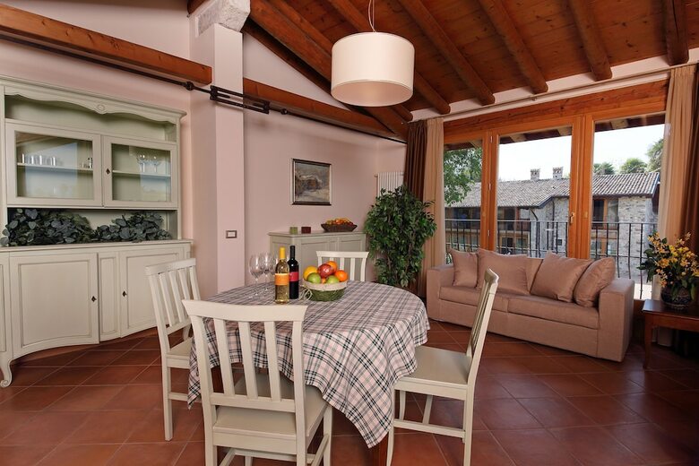 Residence Borgo Mondragon
