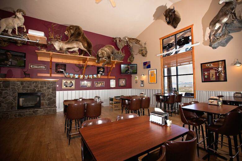 Hotel Ninepipes Lodge