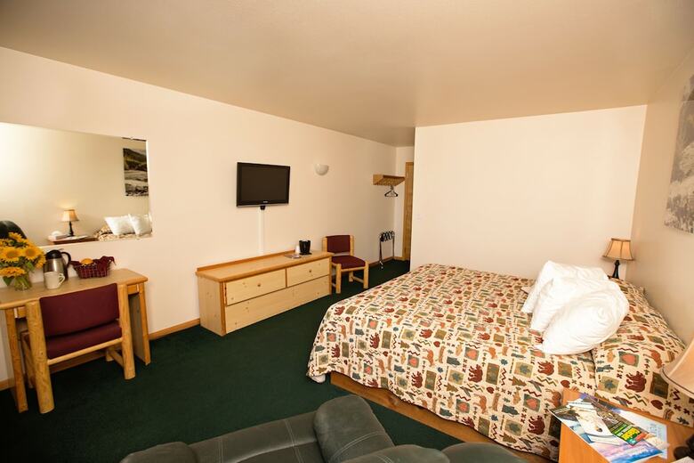 Hotel Ninepipes Lodge