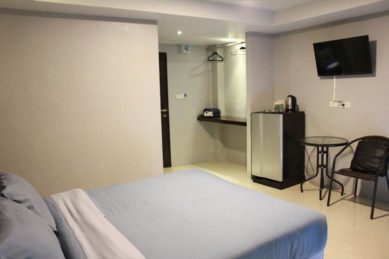 Hotel The Avail