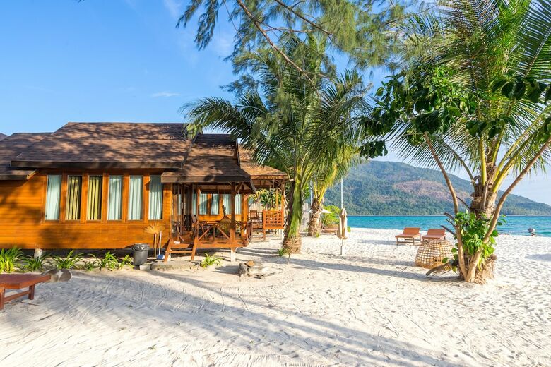 Hotel Lipe Beach Resort