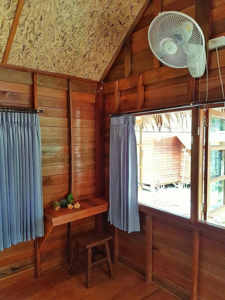 Hotel Lipe Beach Resort