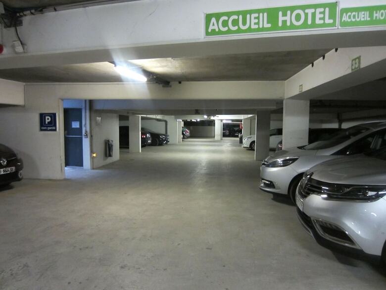 Timhotel Berthier Paris 17