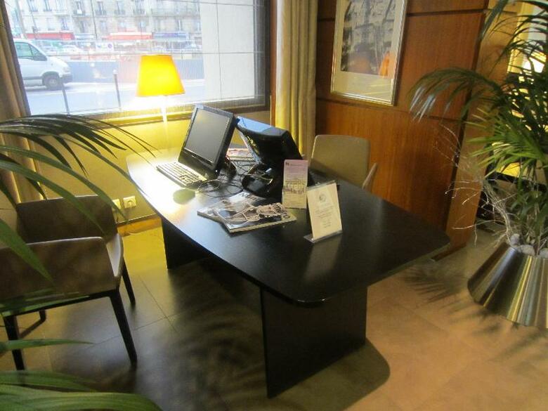 Timhotel Berthier Paris 17