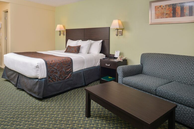Motel University Inn & Suites