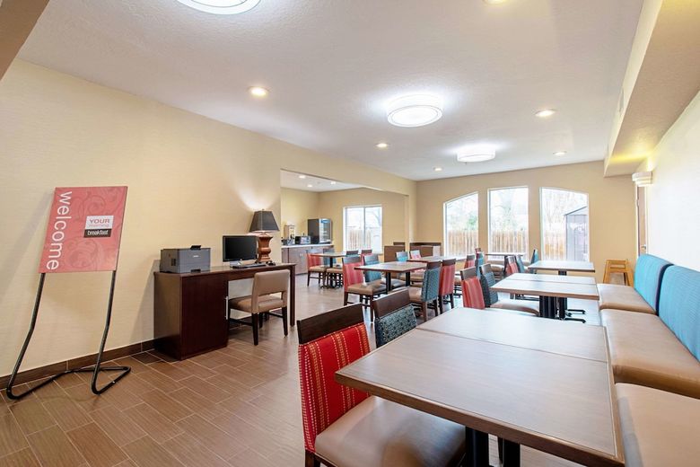 Hotel Comfort Inn And Suites Fredericksburg
