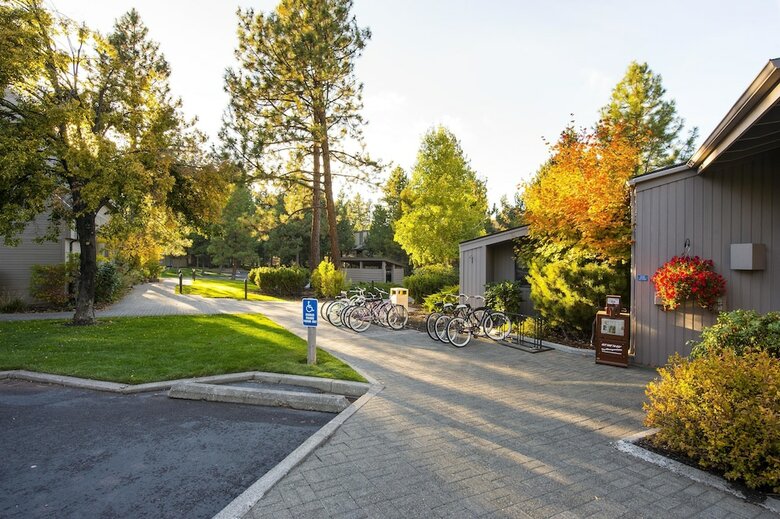 Mount Bachelor Village Resort