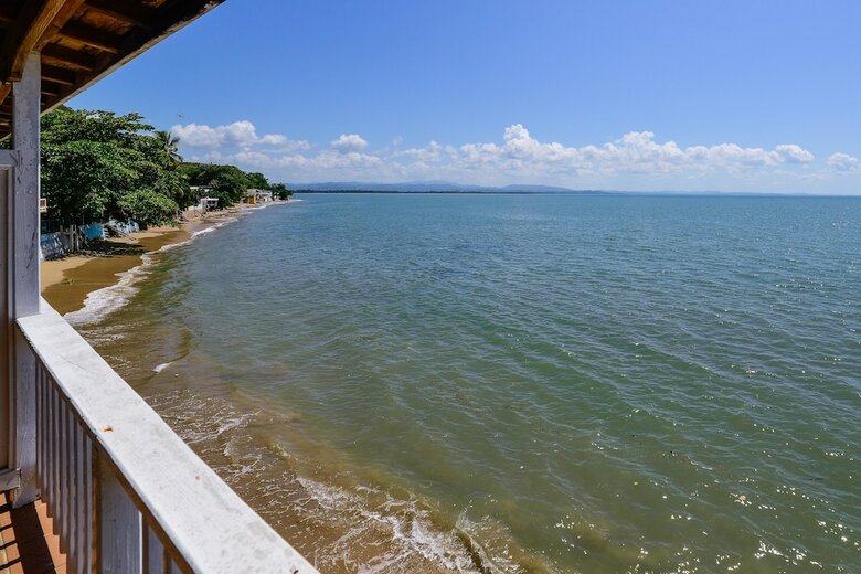 Lemontree Oceanfront Cottages