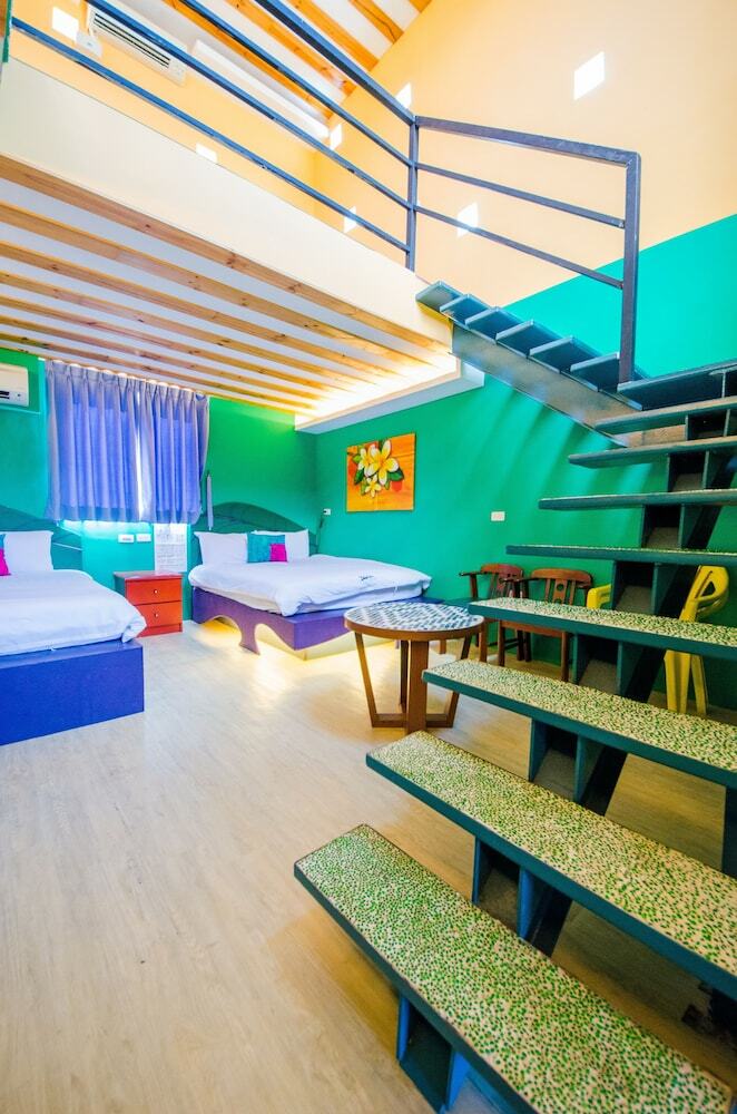 Hotel Oasis Inn