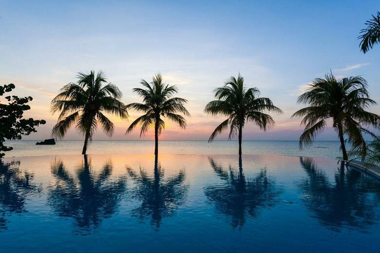 Hotel Grand Roatan Caribbean Resort