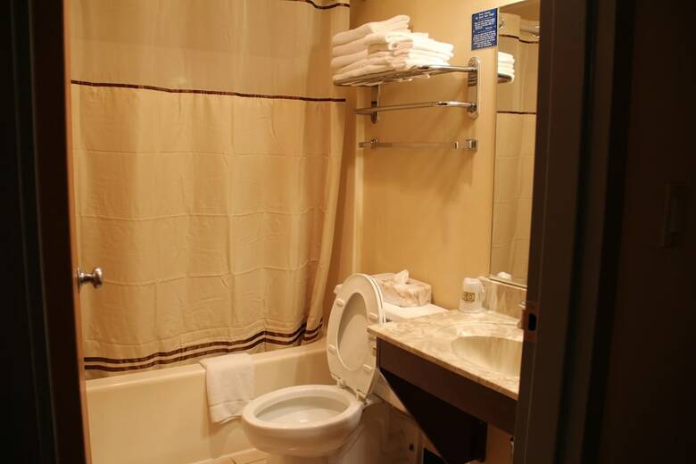 Motel Budget Host Inn