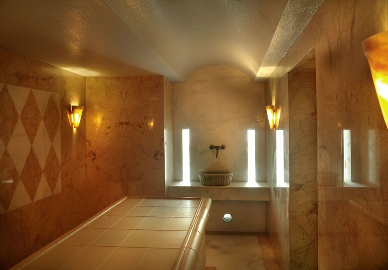 Elounda Peninsula All Suite Hotel