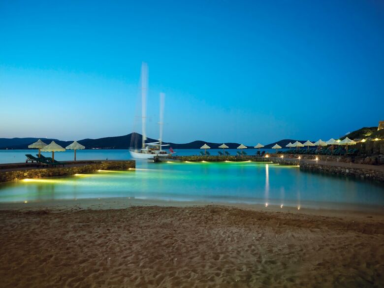 Elounda Peninsula All Suite Hotel