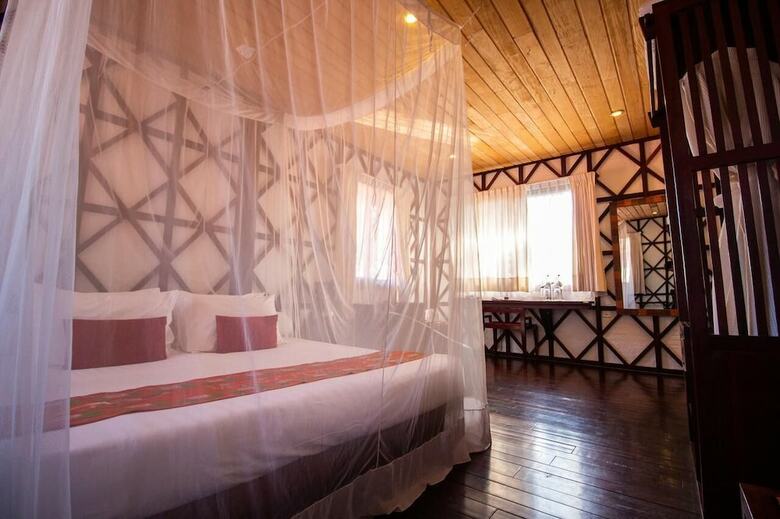 Hotel Viewpoint Lodge & Fine Cuisines