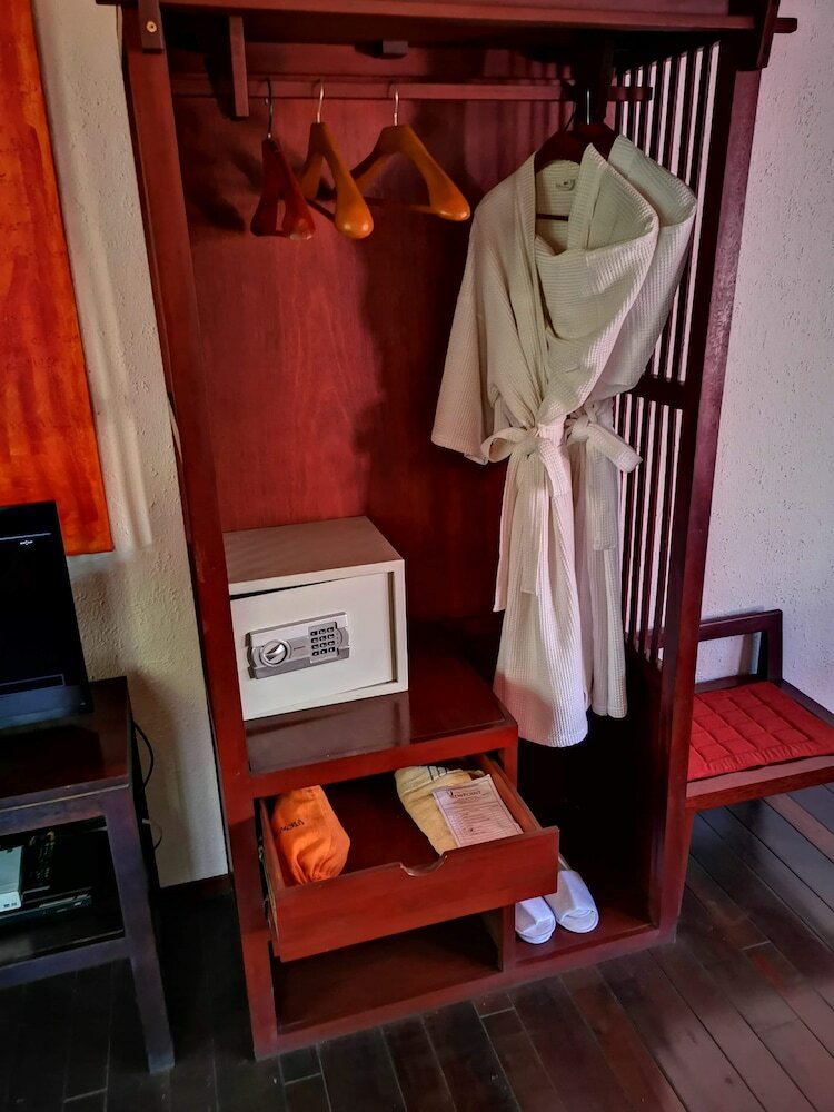 Hotel Viewpoint Lodge & Fine Cuisines