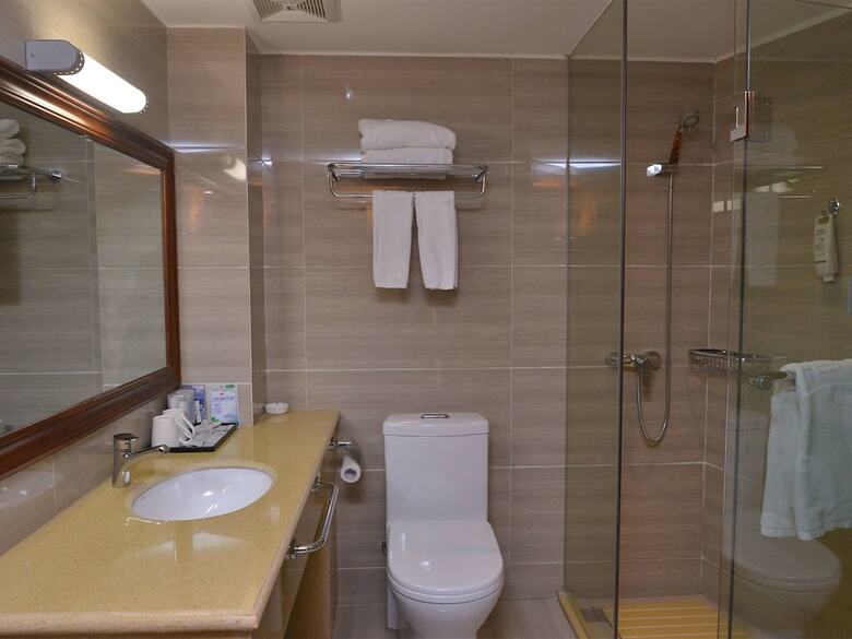 Hotel Ibis Chongqing Ranjiaba