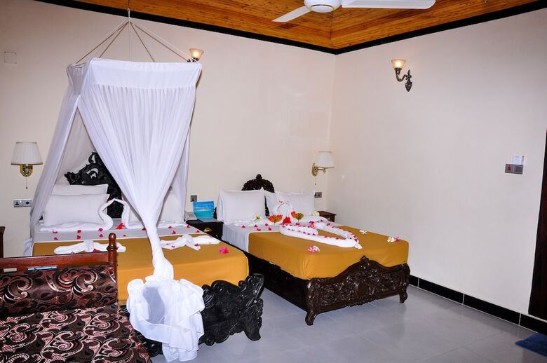 Forodhani Park Hotel