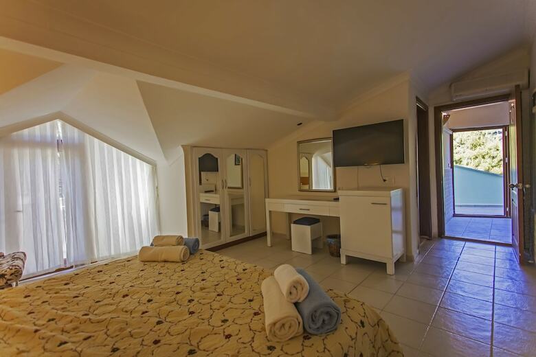 Paradise Garden Hotel