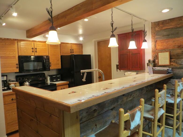 Mountain Edge By Crested Butte Lodging