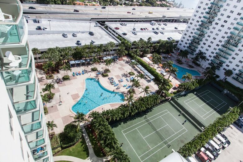 Ocean Reserve Oceanview Sunny Isles Luxury Condos