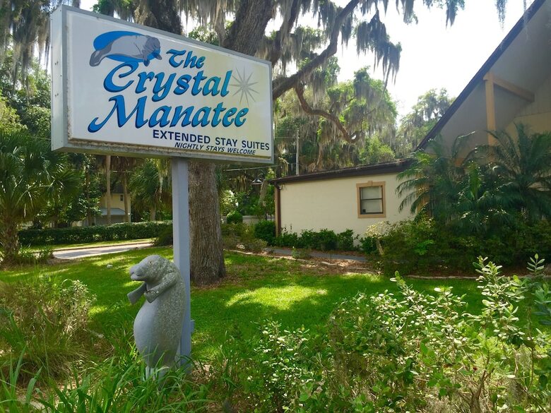 Motel The Crystal Manatee