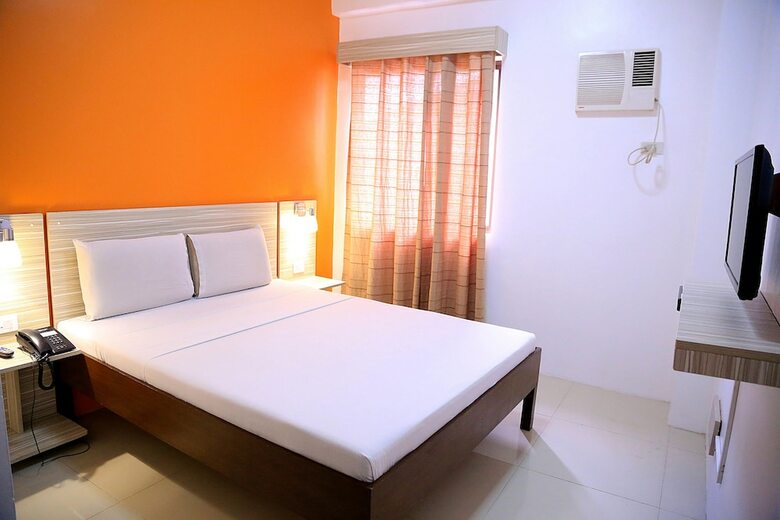 Hotel Travelbee Business Inn