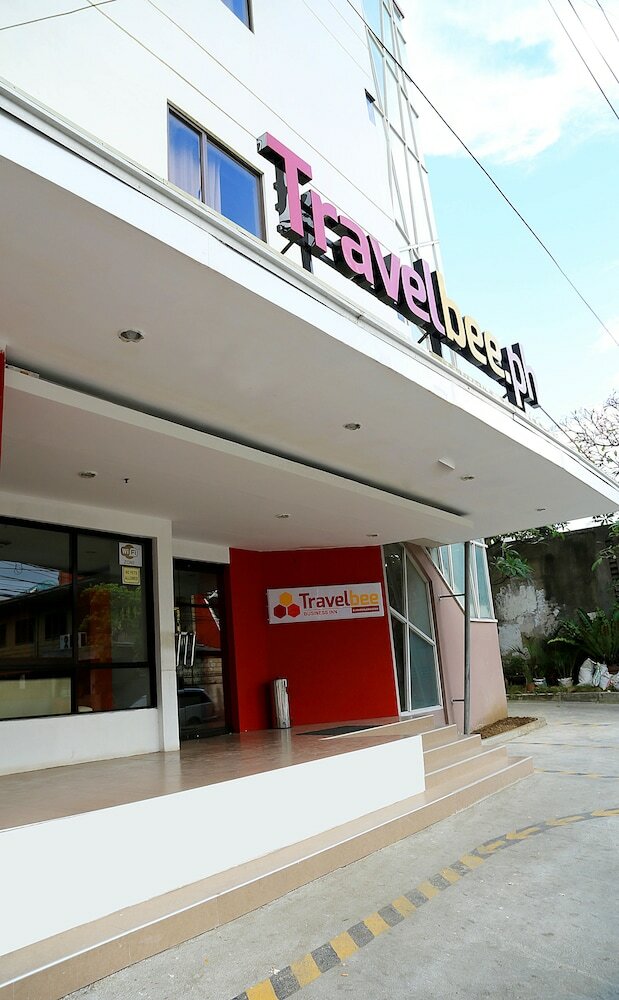 Hotel Travelbee Business Inn