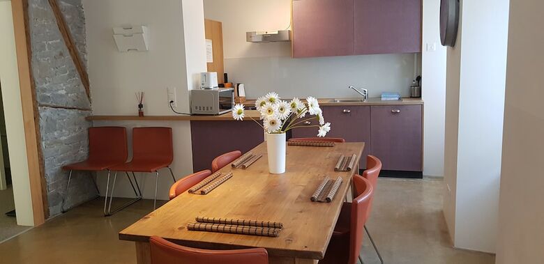 Easy Living Business Apartments