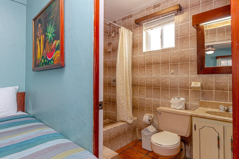 Posada Blue Tang Inn