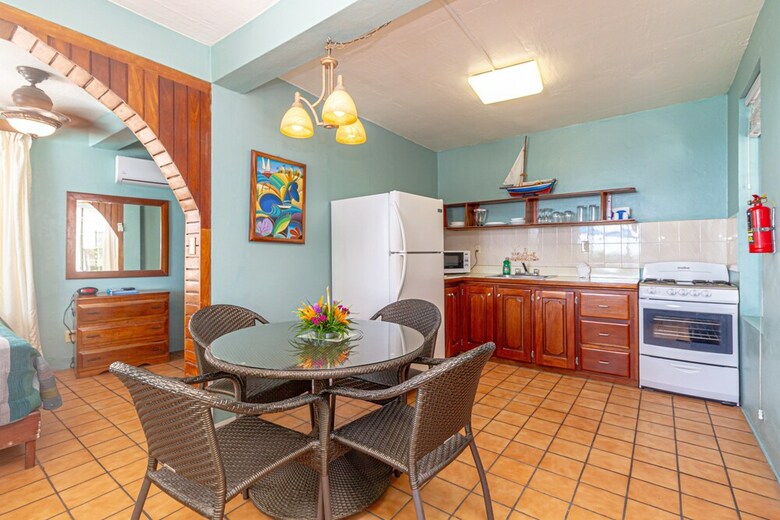Posada Blue Tang Inn