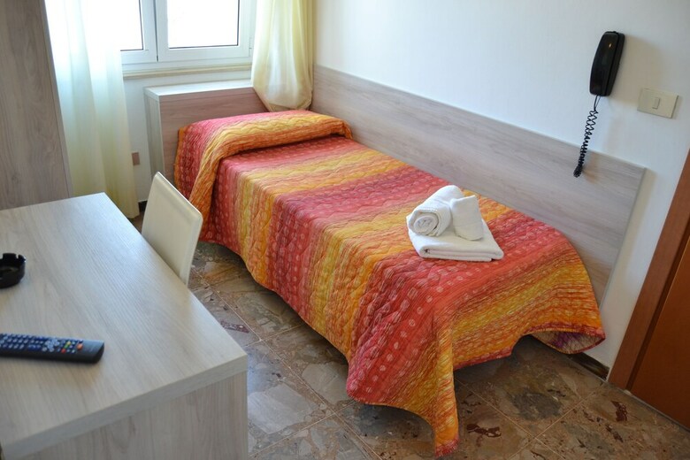 Hotel Apis