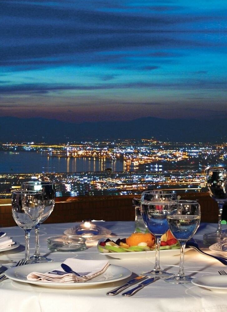 Nepheli Hotel