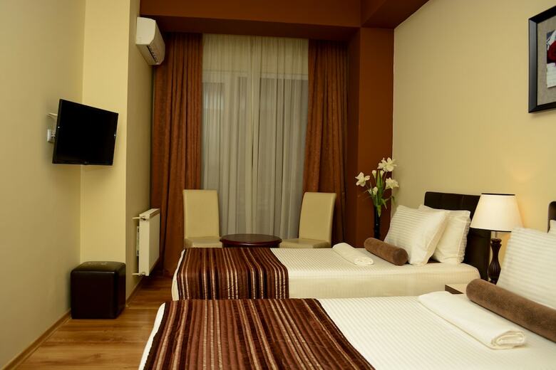 Hotel Diamond Dat Exx Company