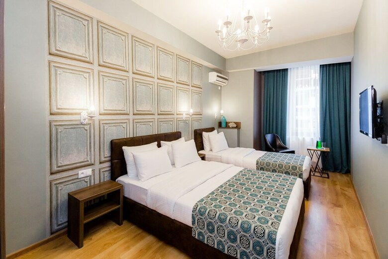 Hotel Diamond Dat Exx Company