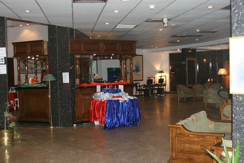 Catherine Plaza Hotel