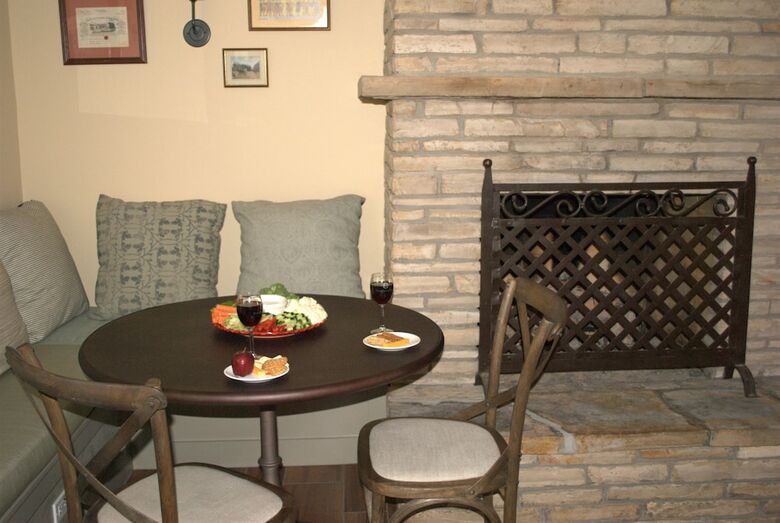 Hotel Coachman's Inn, A Four Sisters Inn